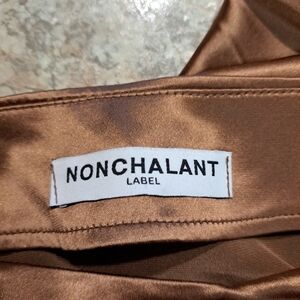 NONchalant Revolve Kamila Satin Knee Length Skirt Brown Bronze Size S EUC